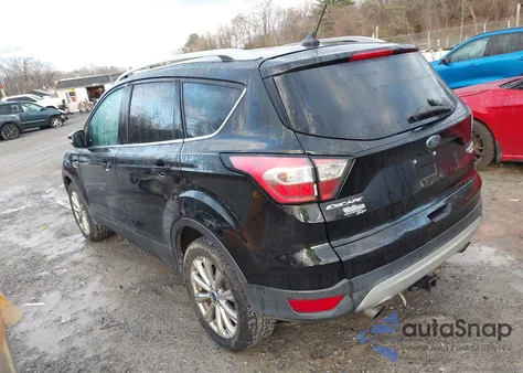 2018 Ford Escape Titanium из США, поврежденный, VIN 1FMCU9J91JUC89821